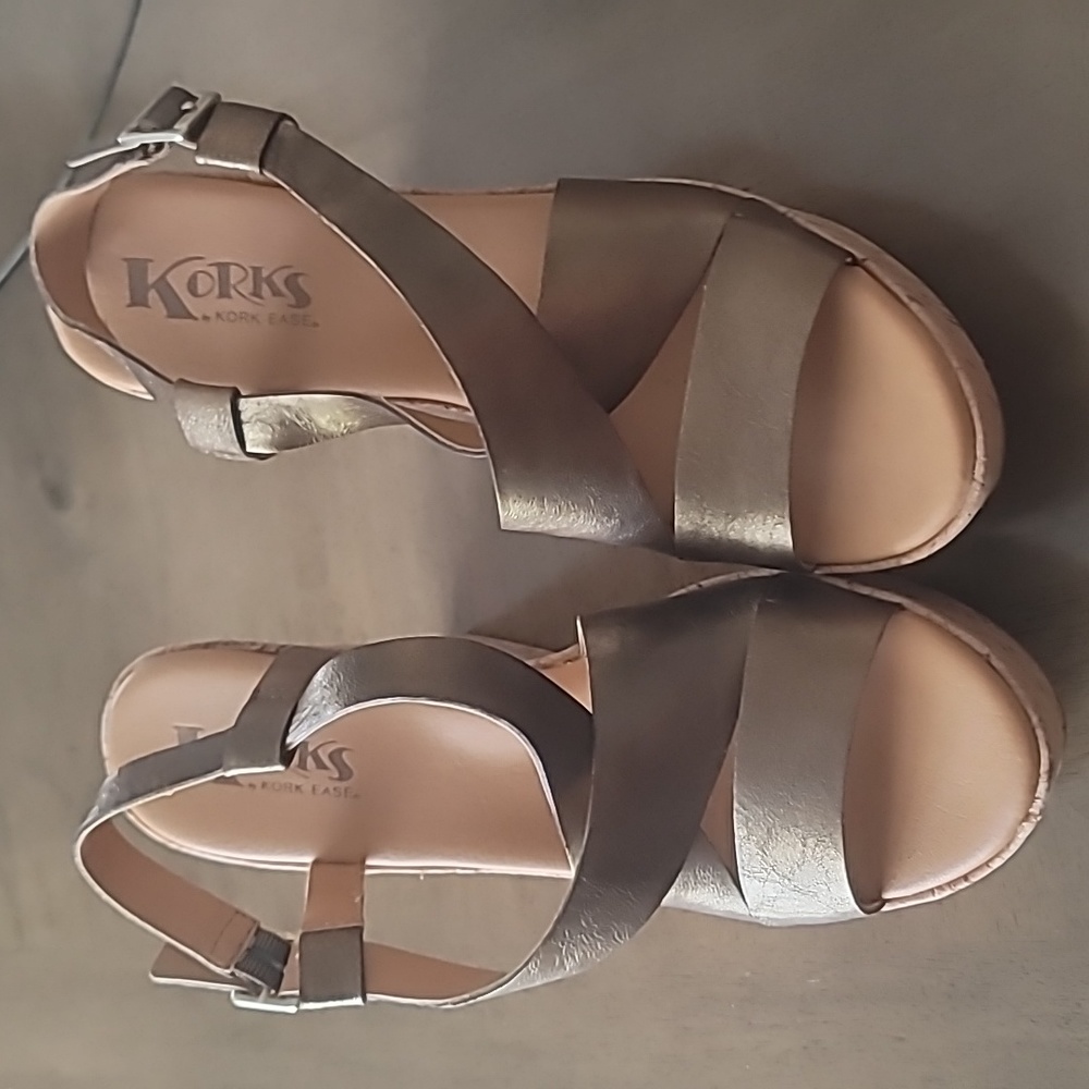 Korks by kork-ease sandals size 9